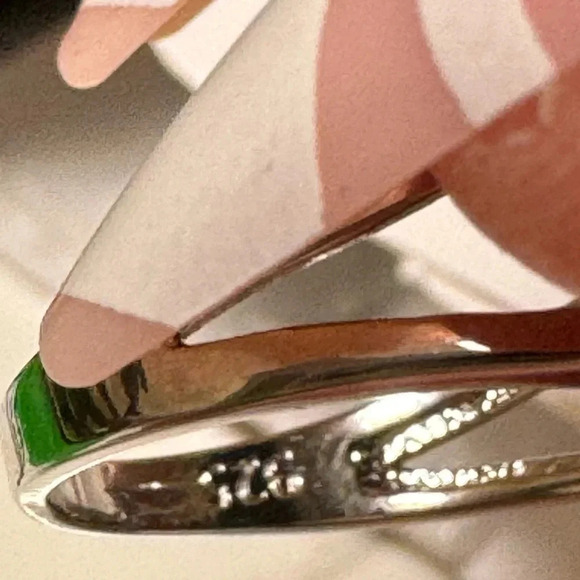 Striking oval 9 carat ocean blue topaz with a cz halo Sterling silver size 7 - Picture 10 of 14